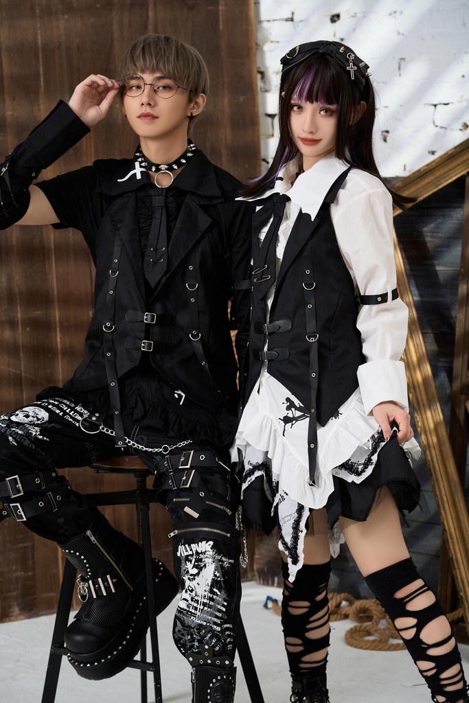 Jillpunk ゴシック ヴァンパイア風 ビジュアル系 逆境亡骸 ドクロ柄 ネクタイ付き フリルヘム ドレスシャツ ホルターネックベスト 2点セット オリジナル おしゃれ 男女兼用 カッコいい 王子様 メンズ レディース ヨーロッパ貴族 V系