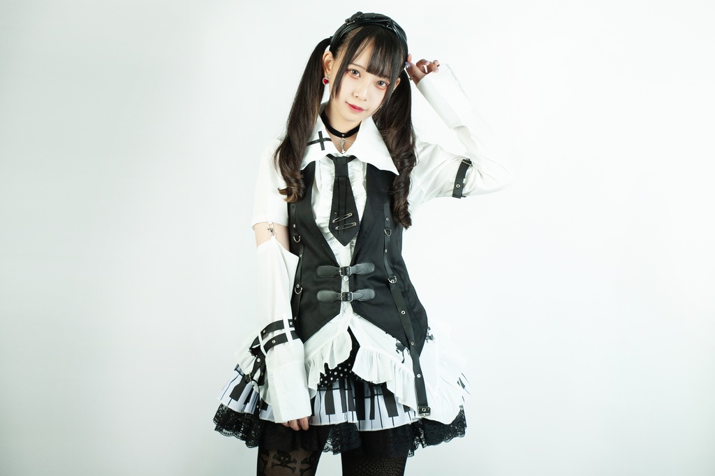 Jillpunk ゴシック ヴァンパイア風 ビジュアル系 逆境亡骸 ドクロ柄 ネクタイ付き フリルヘム ドレスシャツ ホルターネックベスト 2点セット オリジナル おしゃれ 男女兼用 カッコいい 王子様 メンズ レディース ヨーロッパ貴族 V系