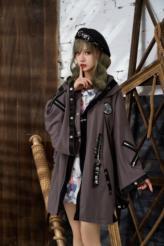 Jillpunk 和風モード 和パンク 和柄 戦国武将物語 德川家康 征夷大将軍 武将譚 家紋刺繡 スダッズストラップ フード付き 振袖現代羽織 和装ジャケット オリジナル メンズ レディー V系 カッコいい おしゃれ 男女兼用ファッション