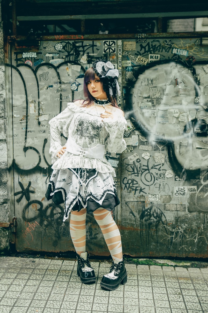 Jillpunk 薔薇の恋人 ゴシックロリータ ヴィクトリアン 華麗 チョーカーネック 帯付き レースヘム フリル半袖カットソー アームカバー*Tシャツセット オリジナル ファッション レディース おしゃれ カッコいい