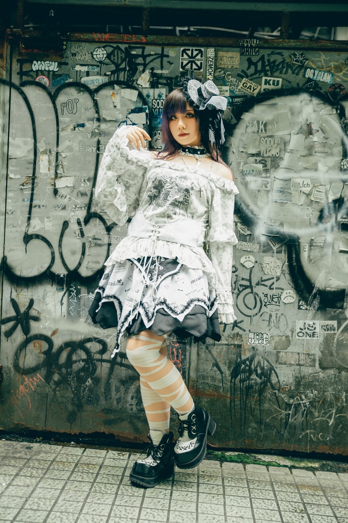 Jillpunk 薔薇の恋人 ゴシックロリータ ヴィクトリアン 華麗 チョーカーネック 帯付き レースヘム フリル半袖カットソー アームカバー*Tシャツセット オリジナル ファッション レディース おしゃれ カッコいい