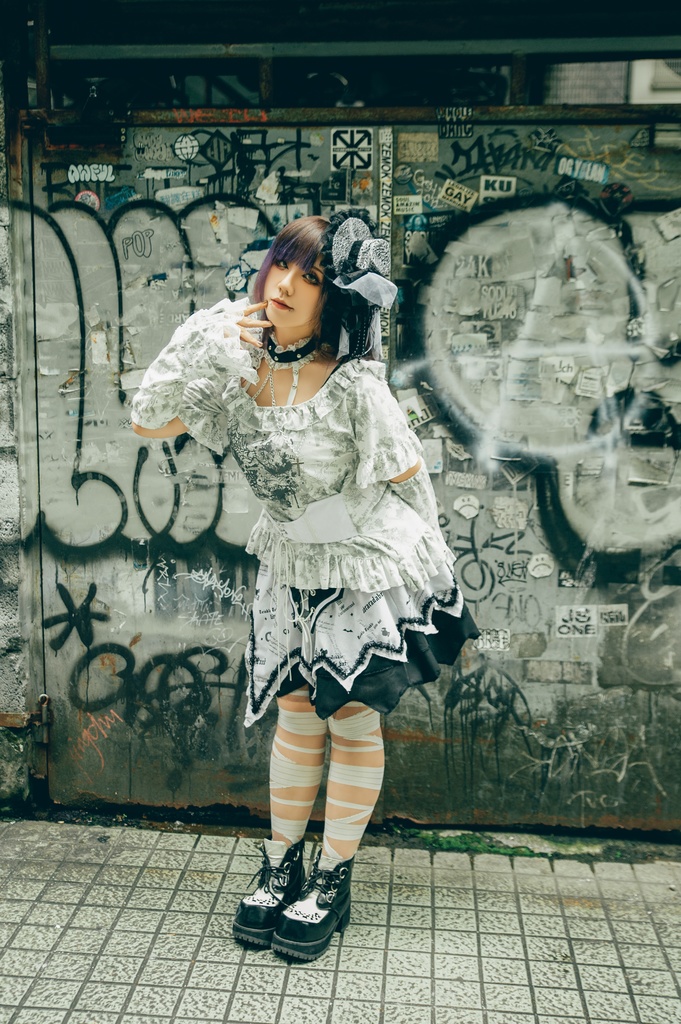 Jillpunk 薔薇の恋人 ゴシックロリータ ヴィクトリアン 華麗 チョーカーネック 帯付き レースヘム フリル半袖カットソー アームカバー*Tシャツセット オリジナル ファッション レディース おしゃれ カッコいい