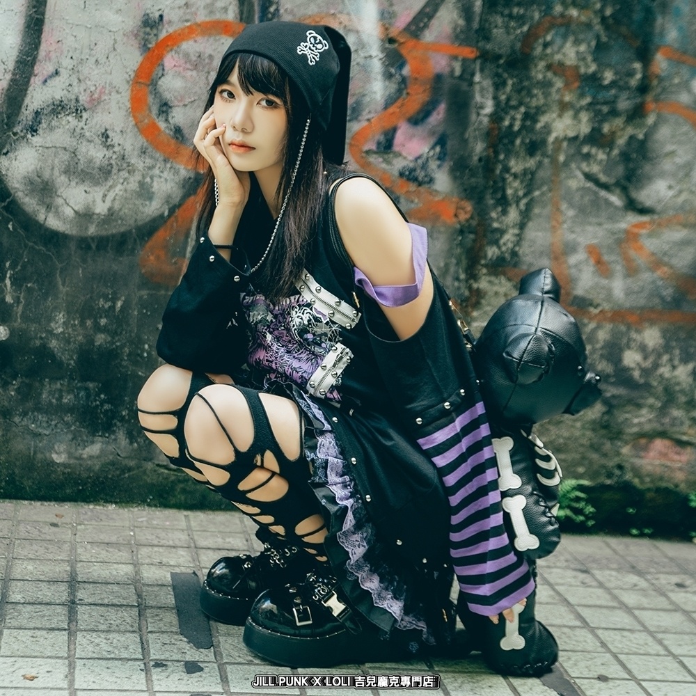 Jillpunkパンクロック ヴィジュアル系 悪魔の罠 ワンショルダー 肩出し スダッズチャック付き ボーダー柄 ゆったり 長袖Tシャツ カットソー オリジナル メンズ レディー V系 おしゃれ V系 男女兼用ファッション