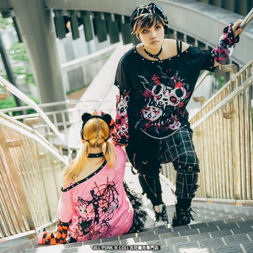 Jillpunk 派手かわ サブカル ゾンビパンダ ペイント柄 ワンショルダー 肩出し スダッズチョーカー アームカバー付き ゆったり 半袖Tシャツ カットソー 原宿系 可愛いパンク 個性的 動物 おしゃれ ファッション萌え