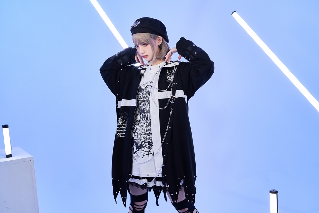 Jillpunkパンクロック ヴィジュアル系 囚われの天使 ゆったり 鎖チェーン 角付き クロス羽根モチーフ アシンメトリー 長袖パーカーコート カットソー オリジナル メンズ レディー V系 おしゃれ V系 男女兼用ファッション