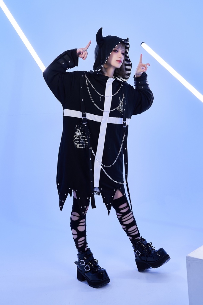 Jillpunkパンクロック ヴィジュアル系 囚われの天使 ゆったり 鎖チェーン 角付き クロス羽根モチーフ アシンメトリー 長袖パーカーコート カットソー オリジナル メンズ レディー V系 おしゃれ V系 男女兼用ファッション