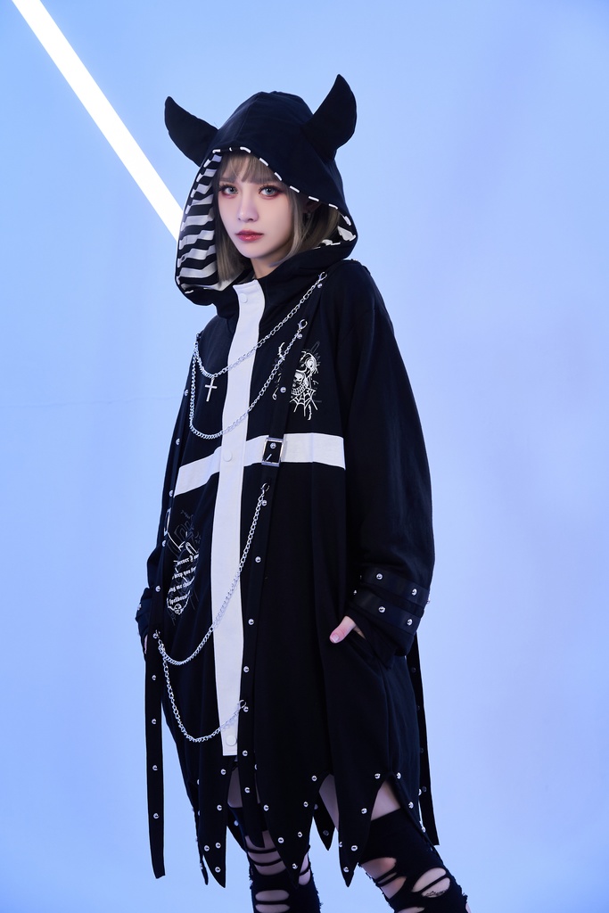 Jillpunkパンクロック ヴィジュアル系 囚われの天使 ゆったり 鎖チェーン 角付き クロス羽根モチーフ アシンメトリー 長袖パーカーコート カットソー オリジナル メンズ レディー V系 おしゃれ V系 男女兼用ファッション