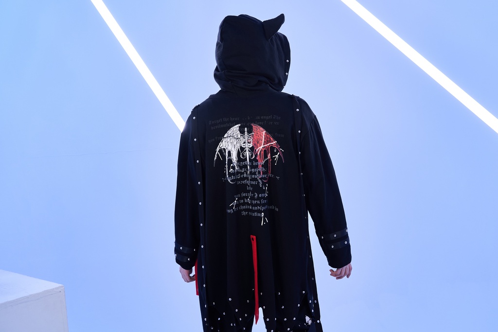 Jillpunkパンクロック ヴィジュアル系 囚われの天使 ゆったり 鎖チェーン 角付き クロス羽根モチーフ アシンメトリー 長袖パーカーコート カットソー オリジナル メンズ レディー V系 おしゃれ V系 男女兼用ファッション