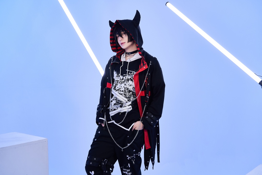 Jillpunkパンクロック ヴィジュアル系 囚われの天使 ゆったり 鎖チェーン 角付き クロス羽根モチーフ アシンメトリー 長袖パーカーコート カットソー オリジナル メンズ レディー V系 おしゃれ V系 男女兼用ファッション