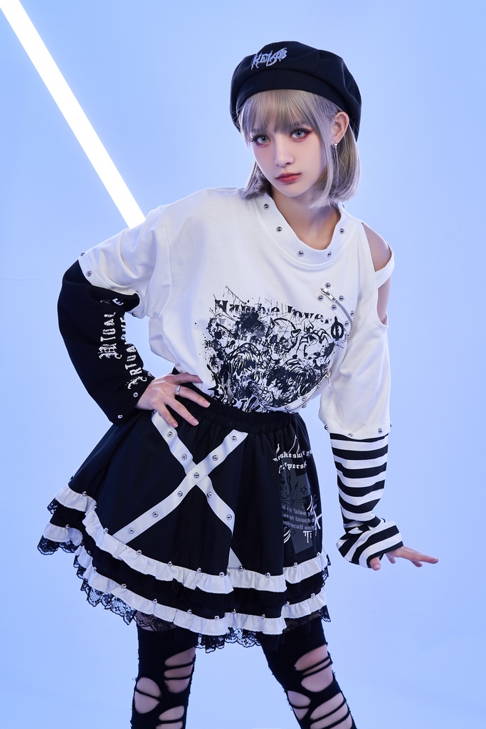 Jillpunkパンク フィクション呪文 ダーク系 エモパンク バンギャ ドクロ十字柄 ティアード 2層ボリューム レースへム Aライン ショートスカート オリジナルスタイル レディーズ V系 おしゃれ カッコいい