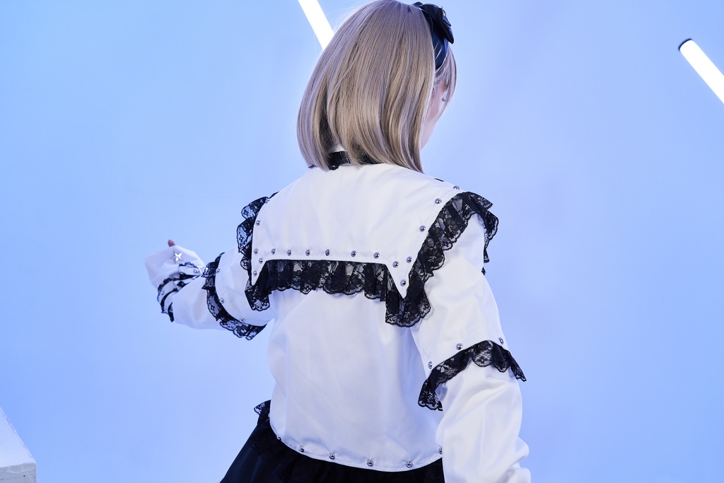 Jillpunkパンク フィクション呪文 ダーク系 エモパンク バンギャ 十字ドクロ柄 レースへム セーラー服 スター形スダッズ細工 袖取り外し2WAY ショート丈 ジップアップジャケット オリジナルスタイル レディーズ V系 おしゃれ カッコいい