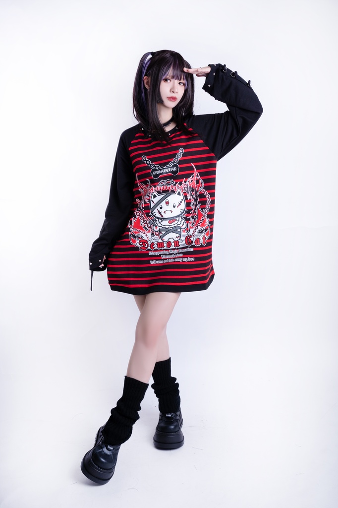 Jillpunk可愛いパンク 破壊神ネコ バンギャ エモパンク ボーダー柄 スダッズ付き 長袖Tシャツ ラグラン ロング丈カットソー 男女兼用 オリジナルスタイル レディーズ V系 おしゃれ カッコいい