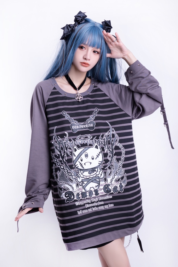 Jillpunk可愛いパンク 破壊神ネコ バンギャ エモパンク ボーダー柄 スダッズ付き 長袖Tシャツ ラグラン ロング丈カットソー 男女兼用 オリジナルスタイル レディーズ V系 おしゃれ カッコいい