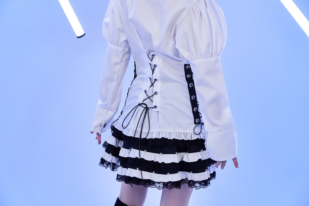 Jillpunkゴシック 衣装 派手カワ フィクション呪文 ダーク系 エモパンク バンギャ ドクロ柄 フリルレースへム コルセットピアス ランタンスリーブ ドレスシャツ 長袖ブラウス オリジナルスタイル レディーズ V系 おしゃれ カッコいい