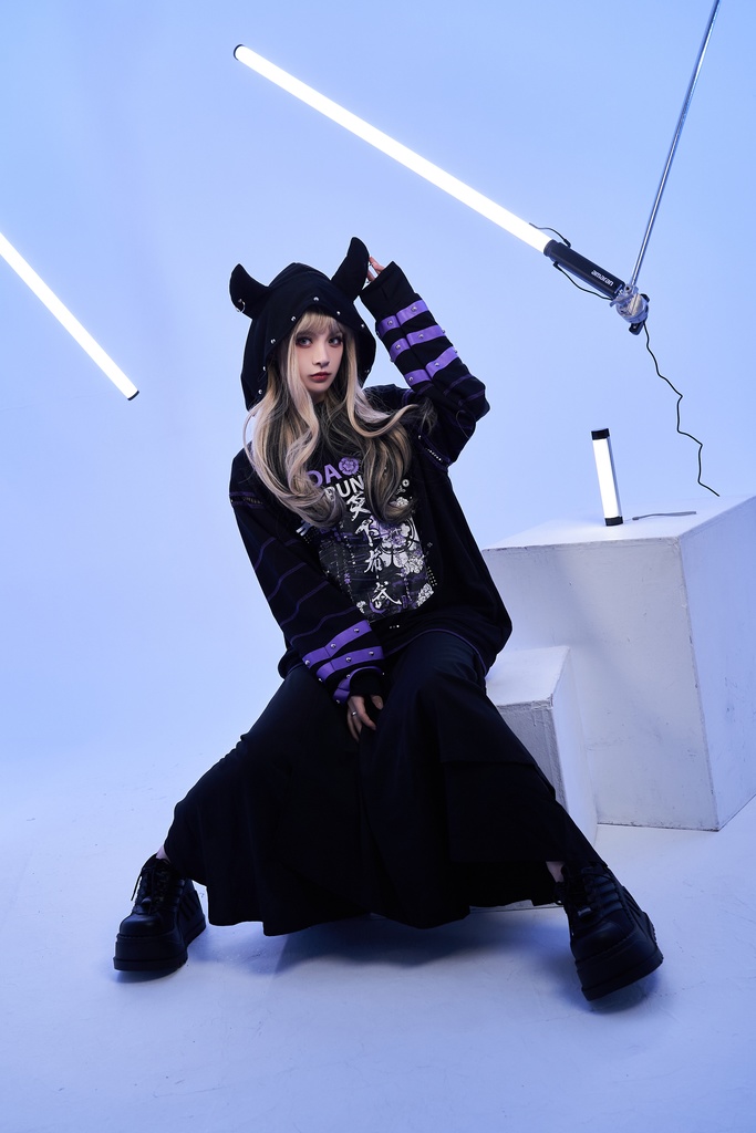 Jillpunk 和洋折衷 和柄 戦国武将物語 第六天魔王 織田信長 武将譚 悪魔角付き 取り外し可能フード 飾り縫い 2WAY長袖 ゆったりパーカー 男女兼用 オリジナル メンズ レディー V系 カッコいい おしゃれ 男女兼用ファッション