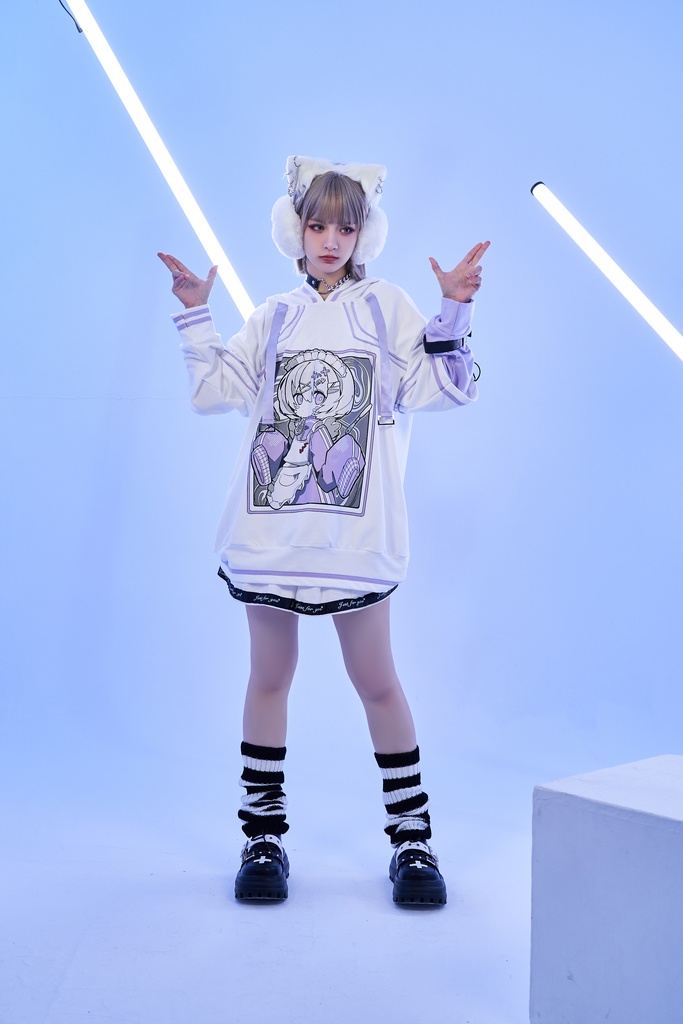 Jillpunkアニメ 秋葉系 萌え 二次コン Soresakiコラボ 古びた屋敷のメイド 重ね着風 顔文字刺繡 長袖 猫耳パーカー ゆったり メンズ レディー 可愛いおしゃれ大きいサイズ男女兼用ファッション原宿