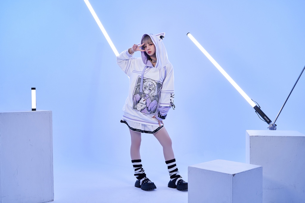 Jillpunkアニメ 秋葉系 萌え 二次コン Soresakiコラボ 古びた屋敷のメイド 重ね着風 顔文字刺繡 長袖 猫耳パーカー ゆったり メンズ レディー 可愛いおしゃれ大きいサイズ男女兼用ファッション原宿