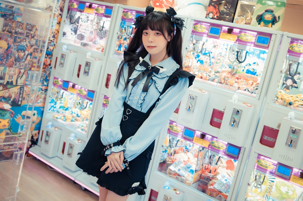 Jillpunk 量産型 天使界隈 ゆめかわ ロリータ 水色の天使 蝶ネクタイ 腕ベルト付き フリル 無地長袖ブラウス パフスリーブ 人造パールボダン ドレスシャツ ハートバックルベルト付き ウィング飾り ハイウェスト フリル キュロット サスペンダーショーツ ショート丈パンツ 可愛い おしゃれ ファッション萌え 秋葉原