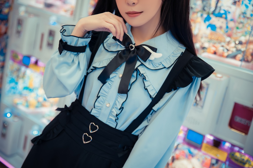 Jillpunk 量産型 天使界隈 ゆめかわ ロリータ 水色の天使 蝶ネクタイ 腕ベルト付き フリル 無地長袖ブラウス パフスリーブ 人造パールボダン ドレスシャツ ハートバックルベルト付き ウィング飾り ハイウェスト フリル キュロット サスペンダーショーツ ショート丈パンツ 可愛い おしゃれ ファッション萌え 秋葉原