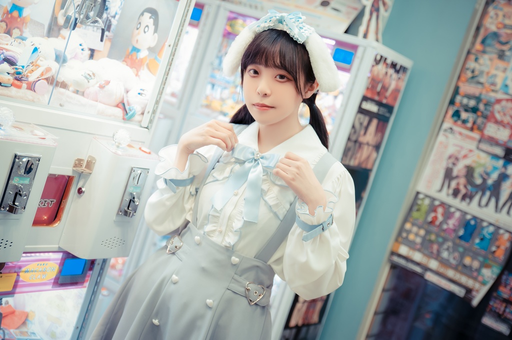 Jillpunk 量産型 天使界隈 ゆめかわ ロリータ 水色の天使 蝶ネクタイ 腕ベルト付き フリル 無地長袖ブラウス パフスリーブ 人造パールボダン ドレスシャツ ハートバックルベルト付き ウィング飾り ハイウェスト フリル キュロット サスペンダーショーツ ショート丈パンツ 可愛い おしゃれ ファッション萌え 秋葉原