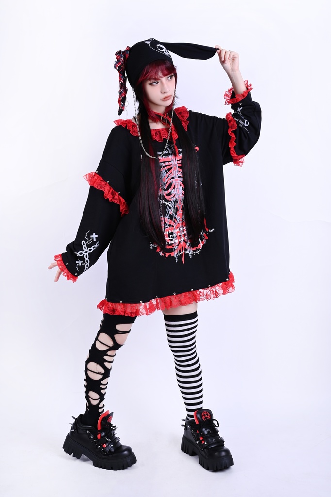 Jillpunk ゴシック クール系 ダーク風 堕天使 チョーカー付き フリルレースヘム 肋骨柄 長袖カットソー ワンピースTシャツ ゴシックロリータ フェミニン おしゃれ ファッション オリジナル