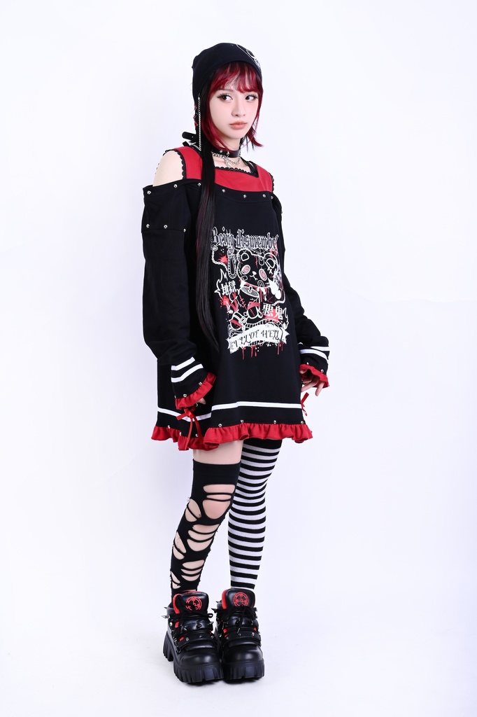 Jillpunk 病みカワ かわいい サブカル デュラハンベアー クマ柄 オフショルダー 肩出し フリルヘム リボンレース ゆったり 長袖Tシャツ カットソー 原宿系 可愛いパンク 個性的 動物 おしゃれ ファッション萌え