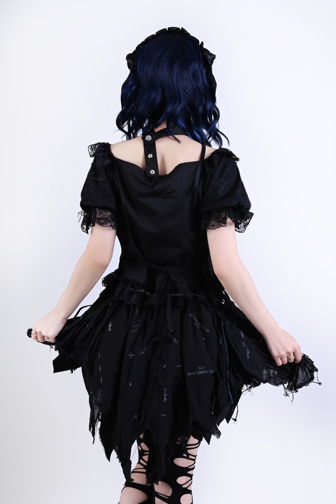 Jillpunk 派手ゴシック クール系 ダーク風 枝つき燭台 取り外し可能チョーカー付き フリルレースヘム ボートネック 半袖カットソー ブラウス ゴシックロリータ フェミニン おしゃれ ファッション オリジナル