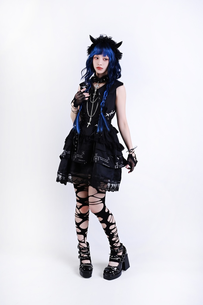 Jillpunkハロウィン 派手ゴシック クール系 ダーク風 枝つき燭台 コウモリ襟 コルセットピアス クロスチャーム 鎖チェーン付き フリルレース スリーブレス ベストドレス ワンピース ゴシックロリータ フェミニン おしゃれ ファッション オリジナル