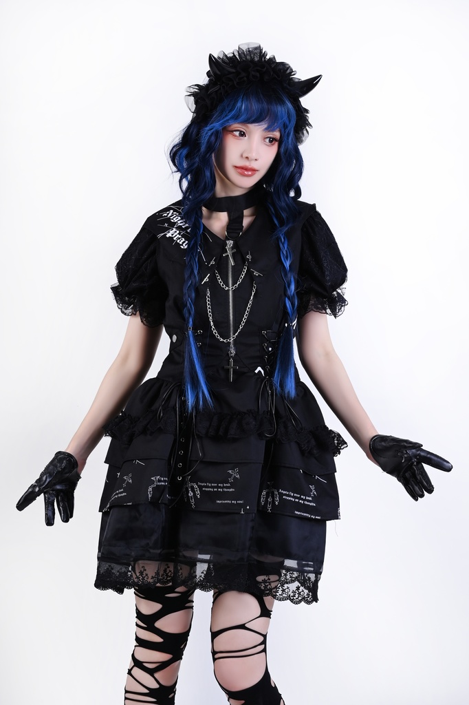 Jillpunkハロウィン 派手ゴシック クール系 ダーク風 枝つき燭台 コウモリ襟 コルセットピアス クロスチャーム 鎖チェーン付き フリルレース スリーブレス ベストドレス ワンピース ゴシックロリータ フェミニン おしゃれ ファッション オリジナル