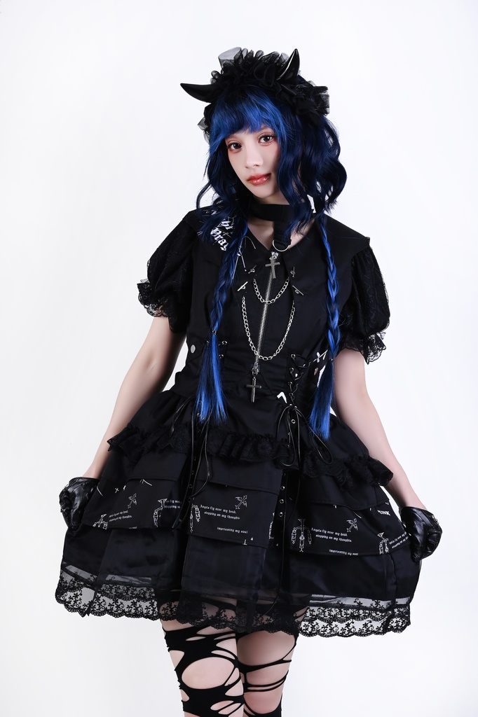 Jillpunkハロウィン 派手ゴシック クール系 ダーク風 枝つき燭台 コウモリ襟 コルセットピアス クロスチャーム 鎖チェーン付き フリルレース スリーブレス ベストドレス ワンピース ゴシックロリータ フェミニン おしゃれ ファッション オリジナル