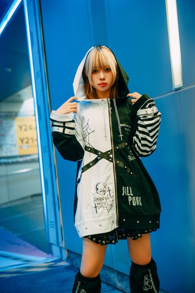 Jillpunkハロウィン 可愛いパンク 禁断の果実 パンク ヴィジュアル系 クロスチャーム 鎖チェーン付き 蜘蛛の巣柄 ゆったり 取り外し可能な袖 兎耳 長袖パーカー フード付きジャケット オリジナル メンズ レディー V系 おしゃれ 男女兼用ファッション