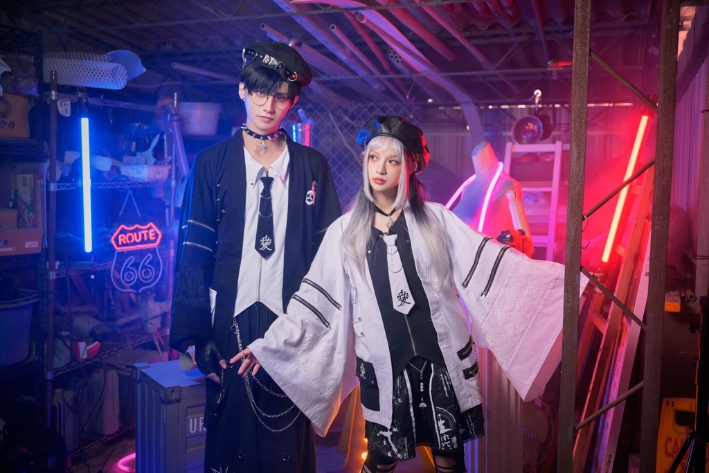 Jillpunk 和風モード 和パンク 和洋折衷 戦国武将物語 直江兼續 愛染明王 武将譚 家紋刺繡 重ね着 レース ネクタイ付き 振袖現代羽織 和装ジャケット オリジナル メンズ レディー V系 カッコいい おしゃれ 男女兼用ファッション