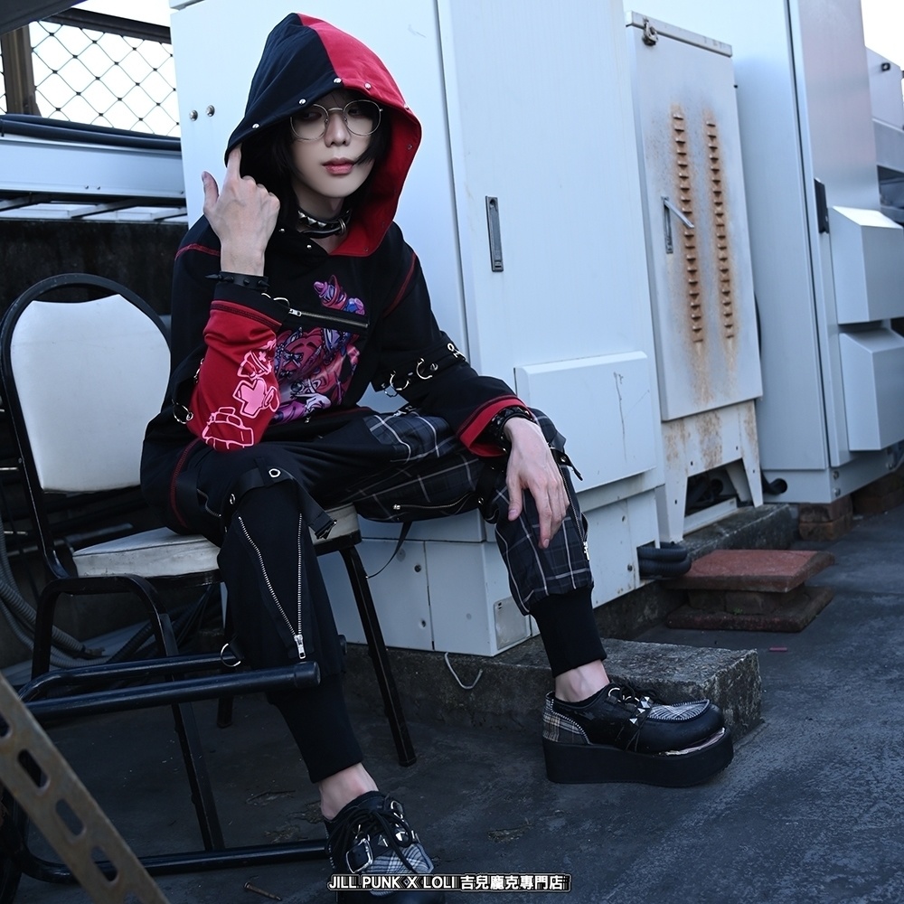 Jillpunk台湾刺青師𝐋𝐀𝐍 𝐋𝐀𝐍 小海綿綿コラボ シャンプー戦士 コントラスト色 個性的 イラスト メンヘラ 派手カワ チャックキーホール アームカバー付き ゆったり 半袖パーカー 美少女 オリジナル 可愛い おしゃれ ファッション 原宿系