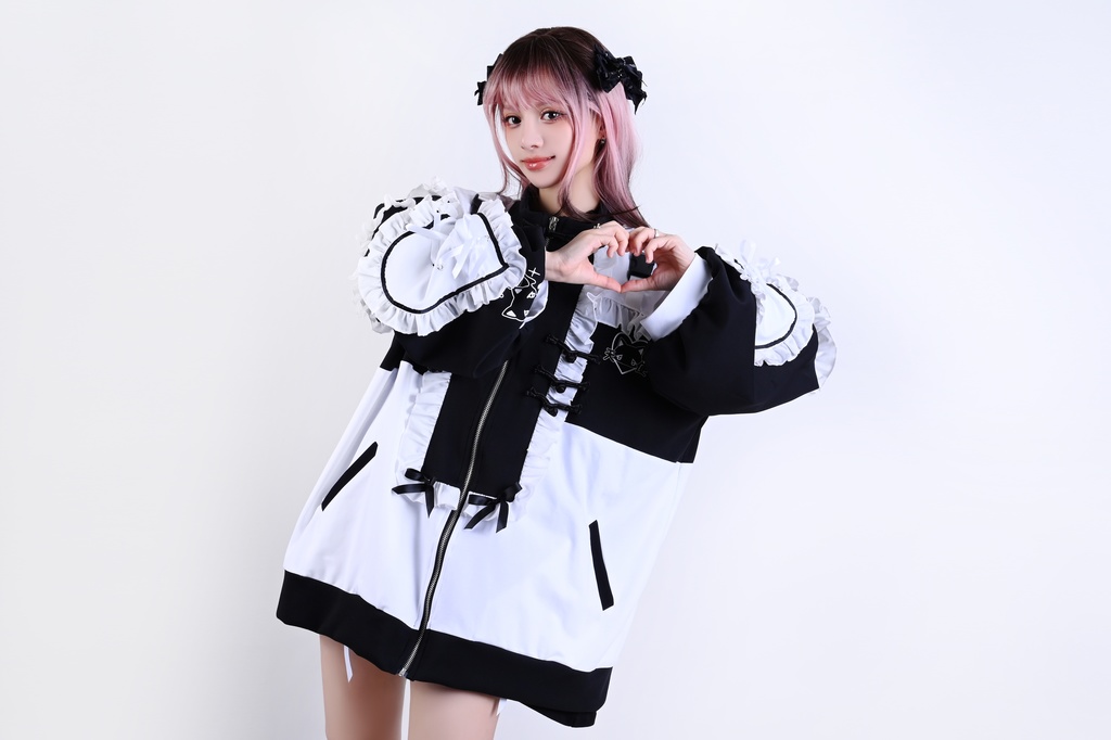 Jillpunk台湾刺青師hojia.desuneコラボ アニメ界隈 天使の処方箋 地雷系 水色系統 イラスト メンヘラ 派手カワ チャイナボタン リボン付き フリル ゆったり 長袖ジャケット 美少女 オリジナル 天使可愛い おしゃれ ファッション 原宿系