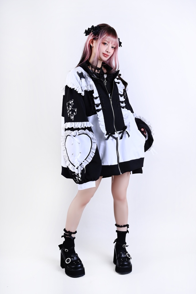 Jillpunk台湾刺青師hojia.desuneコラボ アニメ界隈 天使の処方箋 地雷系 水色系統 イラスト メンヘラ 派手カワ チャイナボタン リボン付き フリル ゆったり 長袖ジャケット 美少女 オリジナル 天使可愛い おしゃれ ファッション 原宿系