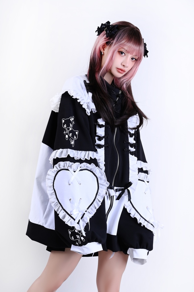 Jillpunk台湾刺青師hojia.desuneコラボ アニメ界隈 天使の処方箋 地雷系 水色系統 イラスト メンヘラ 派手カワ チャイナボタン リボン付き フリル ゆったり 長袖ジャケット 美少女 オリジナル 天使可愛い おしゃれ ファッション 原宿系