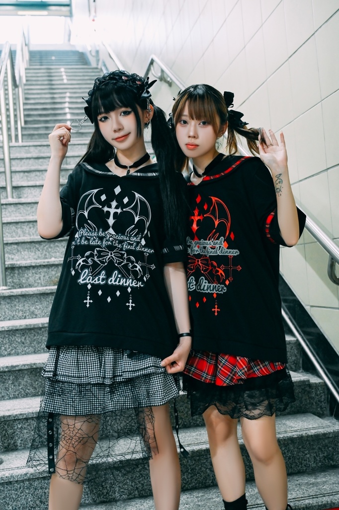 Jillpunk 和洋折衷 ヤンキーJK ゴシック 最後の晩宴 タータンチェック柄 コルセットピアス レースアップ 蝶ネクタイ付き セーラー服 半袖カットソー 男女兼用 オリジナル メンズ レディーカッコいい おしゃれ 男女兼用ファッション