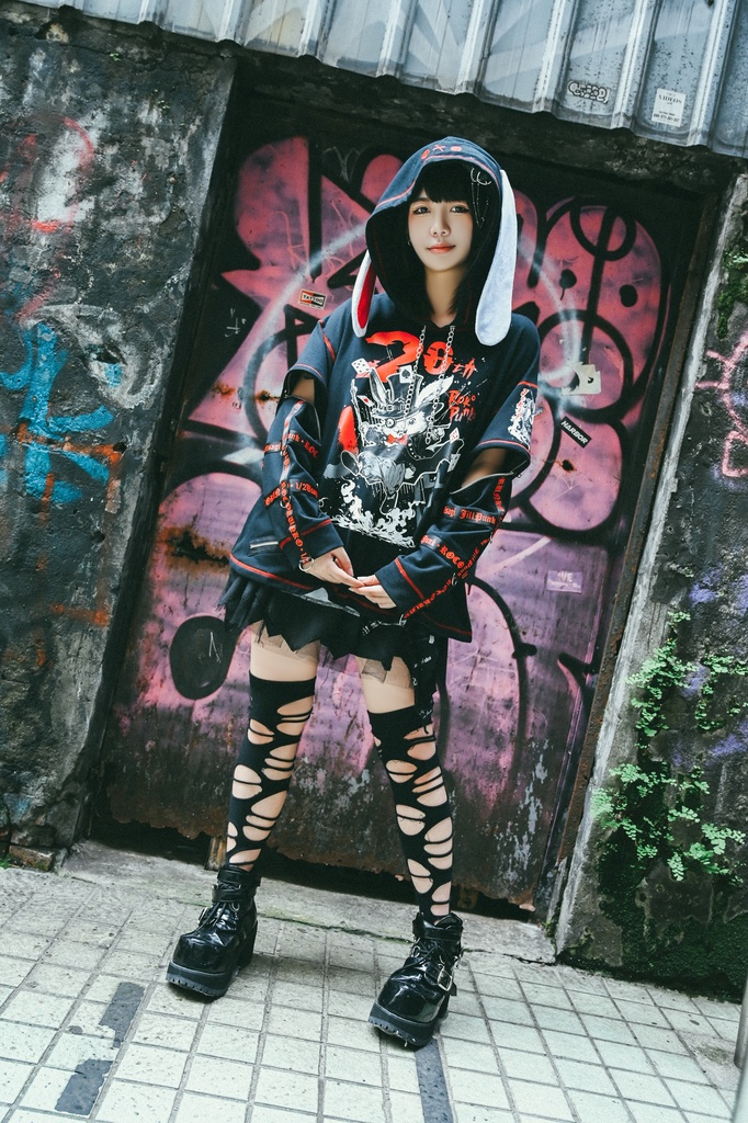 Jillpunk可愛いパンク ハロウィン 原宿系 派手かわ 20周年記念限定 ジョーカーうさぎ魔術師 取り外し可能袖 飾り縫い 2way兎耳 ゆったり長袖パーカー パンクメンズ レディースV系男女兼用ファッション秋葉系カッコいい