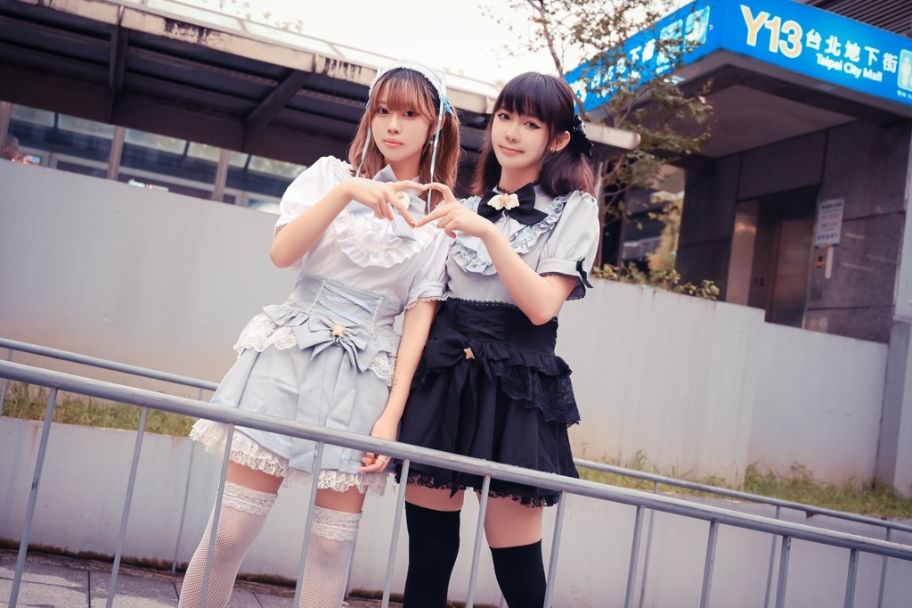 Jillpunk 量産型 天使界隈 ロリータ 魔法少女 星海奇遇 蝶ネクタイ付き 重ね着風 フリル レースアップ ハイウェスト 半袖ワンピース シャツドレス オリジナル 姫系 可愛い おしゃれ ファッション萌え 秋葉原