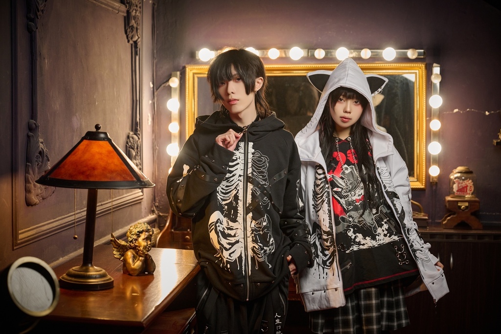 Jillpunk 可愛いパンク パラサイト猫 パンクロック 肋骨プリント デビル羽根柄 スダッズ加工 ゆったり 長袖猫耳パーカー フードジャケット オリジナル メンズ レディー V系 おしゃれ カッコいい 男女兼用