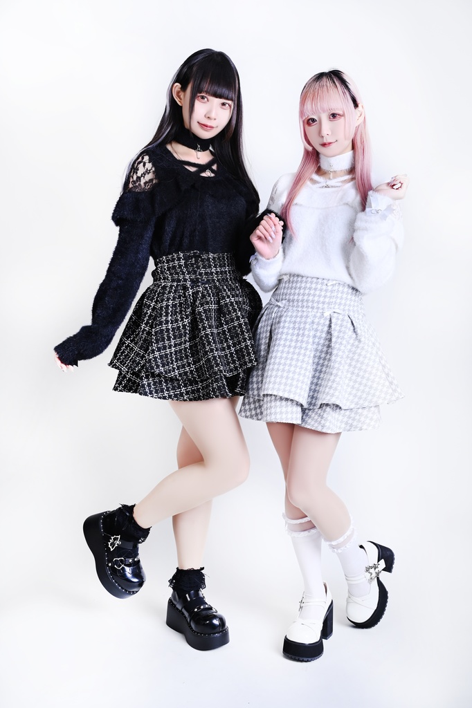 Jillpunkゴシックコーデ 地雷系 セクシー 地雷恋人 地下アイドル風 クロスチョーカー レース加工 肩出しニットトップス ふわふわ 仮ミンク素材セーター レディーズ オリジナル おしゃれ ファッション