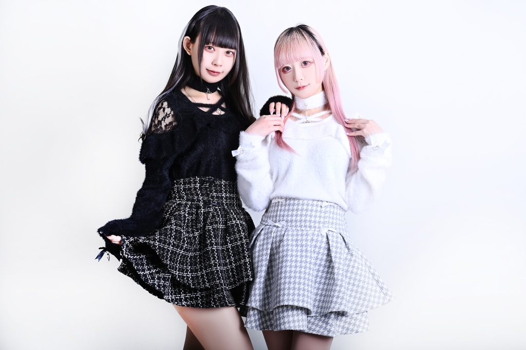 Jillpunkゴシックコーデ 地雷系 セクシー 地雷恋人 地下アイドル風 クロスチョーカー レース加工 肩出しニットトップス ふわふわ 仮ミンク素材セーター レディーズ オリジナル おしゃれ ファッション