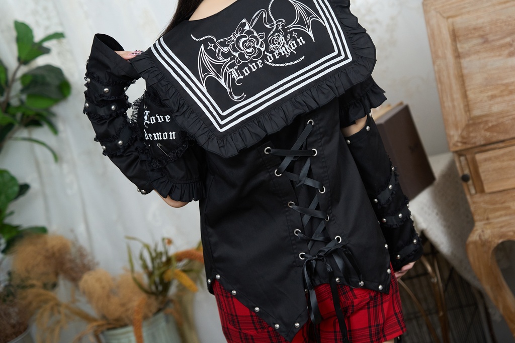 Jillpunk プレッピー 原宿パンク 和洋折衷 見習い悪魔 ハートワッペン付き フリル&スタッズ セーラー服半袖 タキシードシャツ アームカバーセット オリジナルパンク メンズ レディース V系 和洋ミックス カッコいい おしゃれ