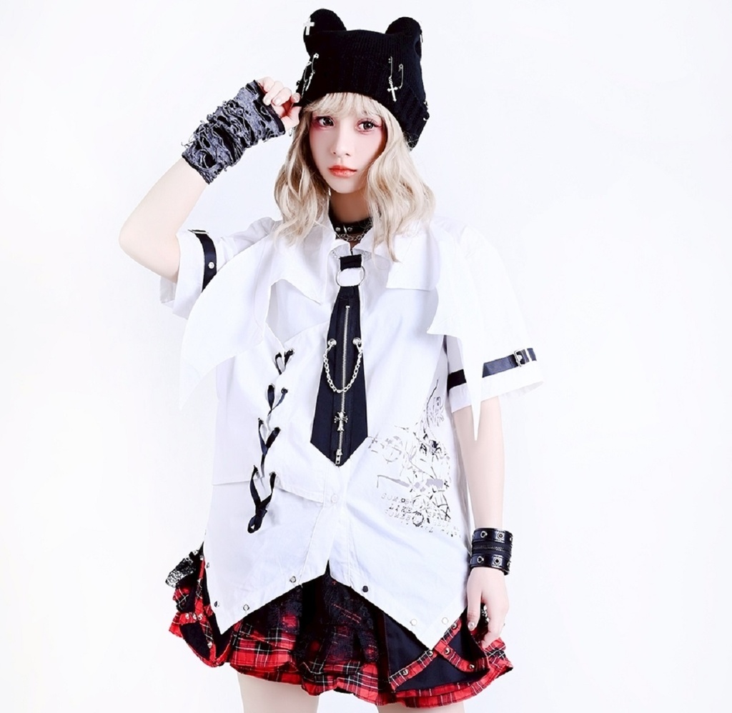 Jillpunkパンク バンギャ ハロウィン 悪魔メッセンジャー コウモリ羽根襟 レースアップ装飾 クロスチャームネクタイ付き コルセットピアス 燕尾半袖 ボタンダウンシャツ オリジナル メンズ レディー V系 おしゃれ 男女兼用ファッション