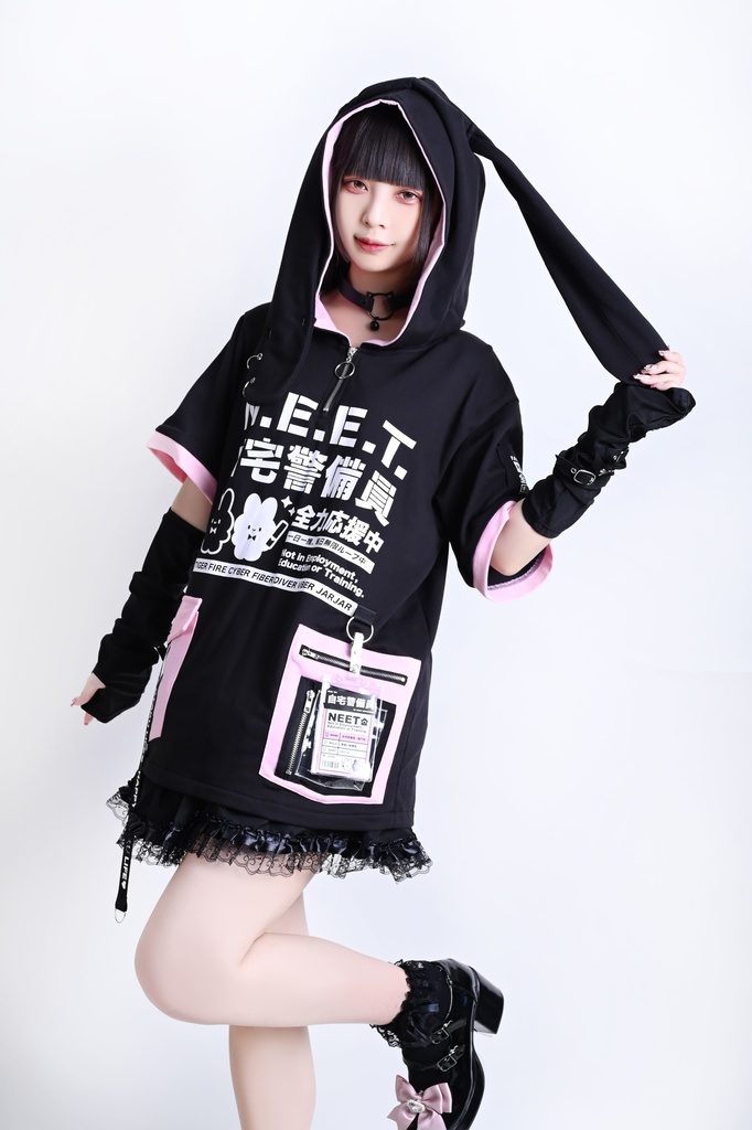 Jillpunk可愛い お宅界隈 アニメ ニ次コン 戦闘ウサギ NEET 自宅警備員 IDホルダー付き 痛カーゴポケット 1/4ジップ 兎耳 ゆったり半袖 パーカー オリジナル メンズ レディーズ おしゃれ 男女兼用 ファッション 秋葉系