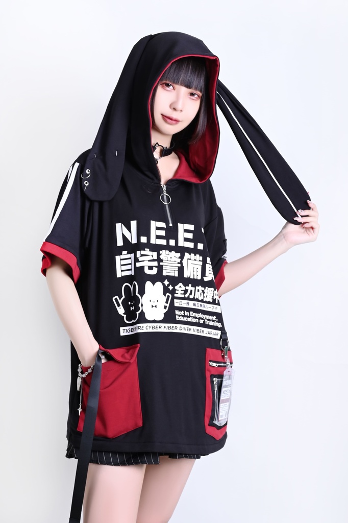 Jillpunk可愛い お宅界隈 アニメ ニ次コン 戦闘ウサギ NEET 自宅警備員 IDホルダー付き 痛カーゴポケット 1/4ジップ 兎耳 ゆったり半袖 パーカー オリジナル メンズ レディーズ おしゃれ 男女兼用 ファッション 秋葉系