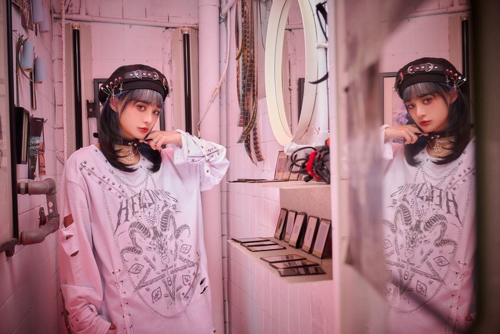 Jillpunk ヘヴィメタル パンクロック 罪悪の讃歌 バフォメット ダメージ加工 漸層グラデ アシンメトリー 長袖Tシャツ カットソー オリジナル メンズ レディーズ クール おしゃれ男女兼用