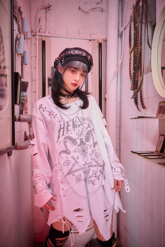 Jillpunk ヘヴィメタル パンクロック 罪悪の讃歌 バフォメット ダメージ加工 漸層グラデ アシンメトリー 長袖Tシャツ カットソー オリジナル メンズ レディーズ クール おしゃれ男女兼用