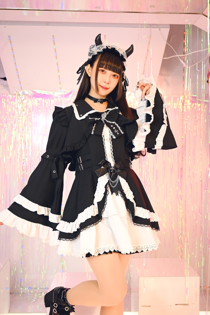 Jillpunk 地雷系 ダーク ゴシックロリータ 吸血鬼学園 リボンタイ付き 姫袖ブラウスワンピース フリルヘム 長袖ドレス ショーパン2点セット オリジナル 姫系 可愛い おしゃれ ファッション萌え 秋葉原