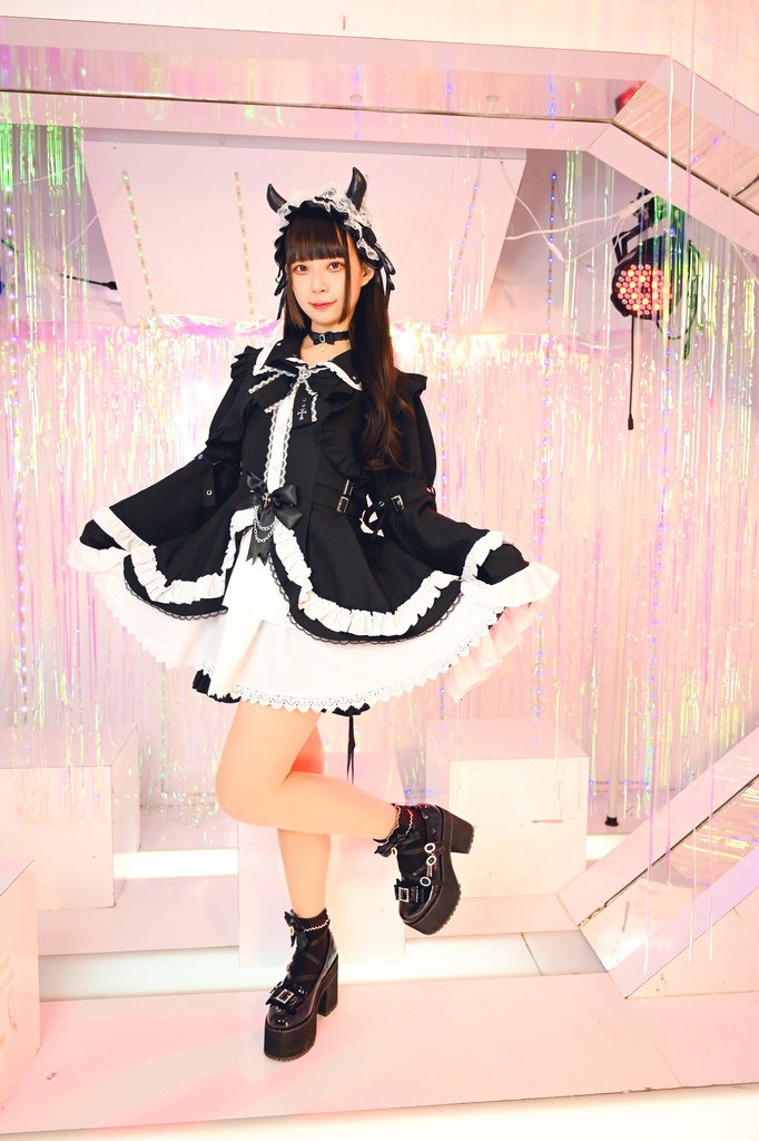 Jillpunk 地雷系 ダーク ゴシックロリータ 吸血鬼学園 リボンタイ付き 姫袖ブラウスワンピース フリルヘム 長袖ドレス ショーパン2点セット オリジナル 姫系 可愛い おしゃれ ファッション萌え 秋葉原